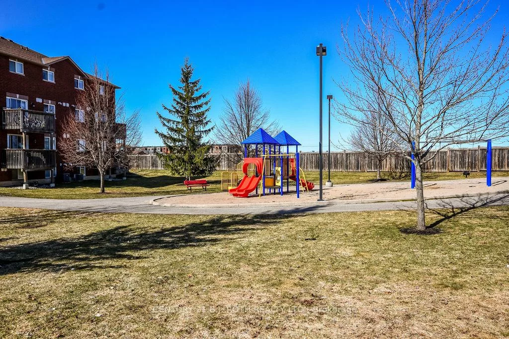 87, Goodwin, Painswick South, Barrie