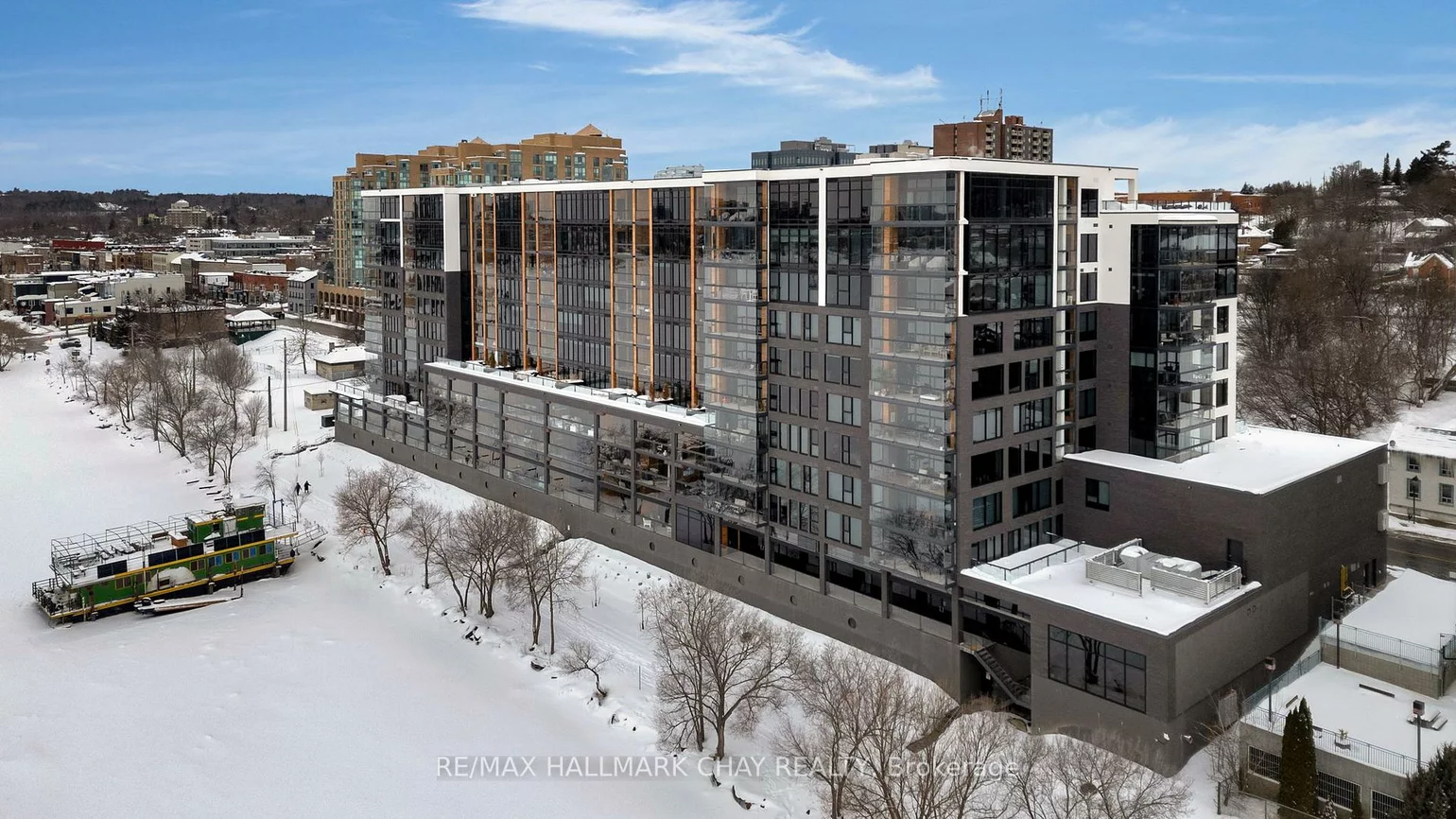185, Dunlop, Lakeshore, Barrie