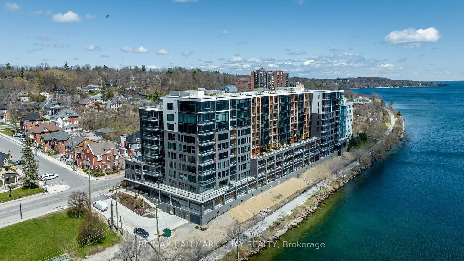 185, Dunlop, Lakeshore, Barrie