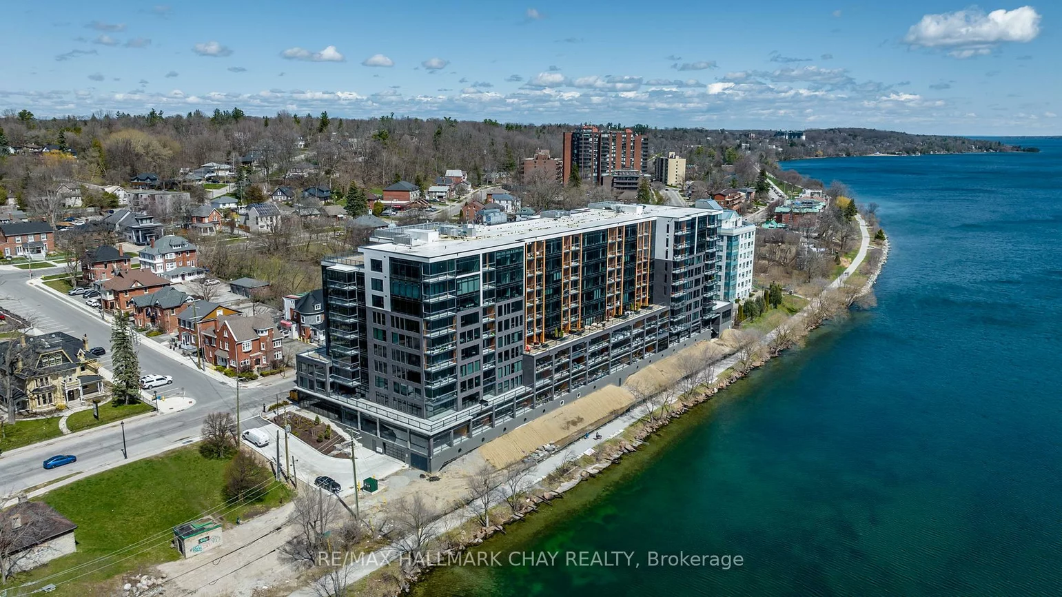 185, Dunlop, Lakeshore, Barrie