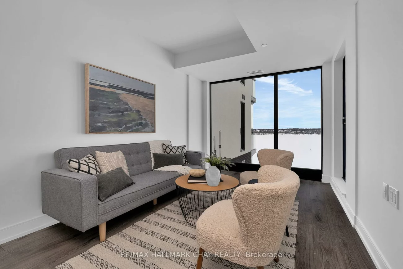 185, Dunlop, Lakeshore, Barrie