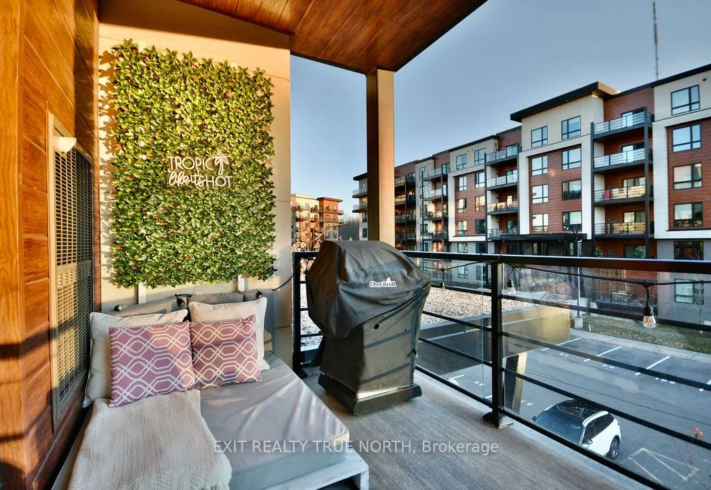 300, Essa, Ardagh, Barrie