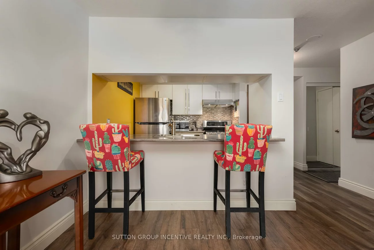 75, Ellen, City Centre, Barrie