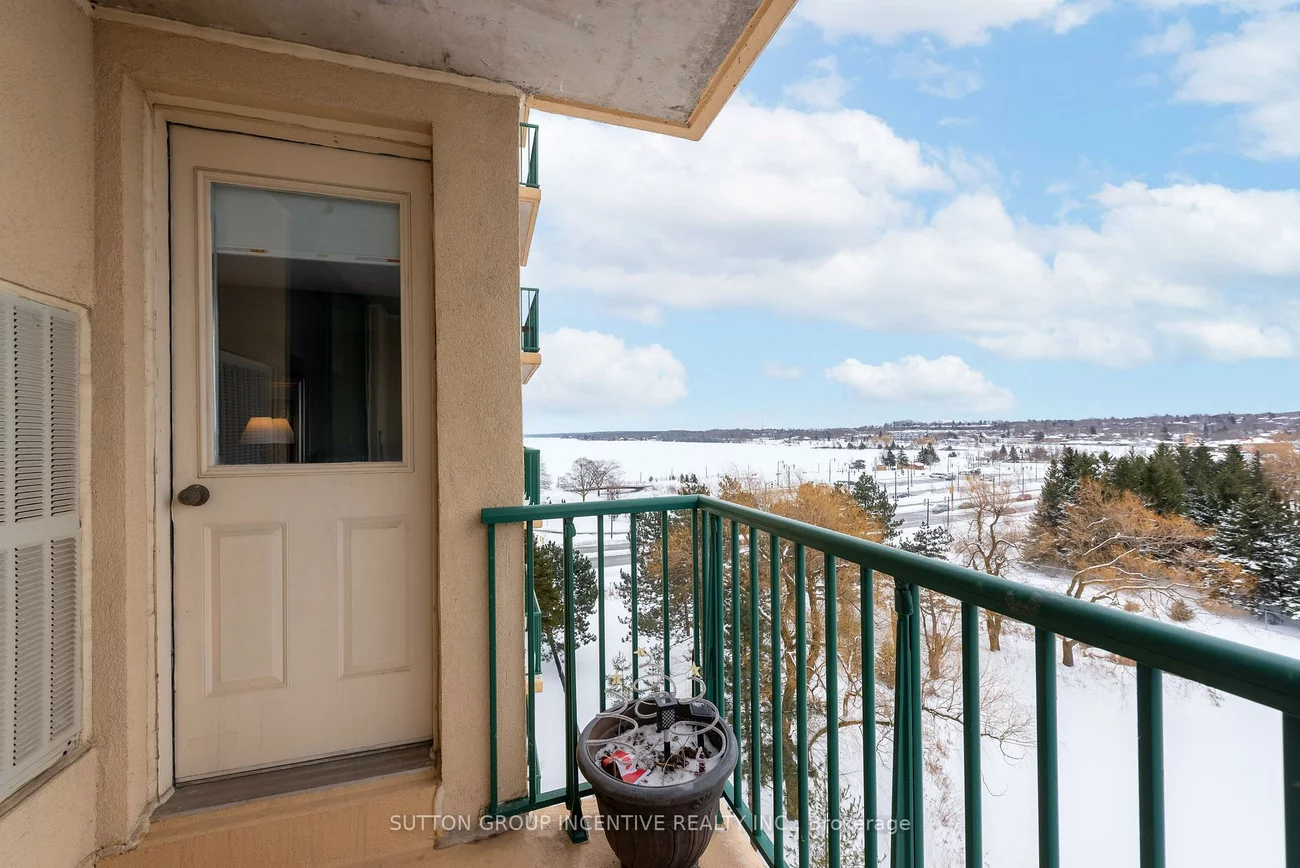 75, Ellen, City Centre, Barrie