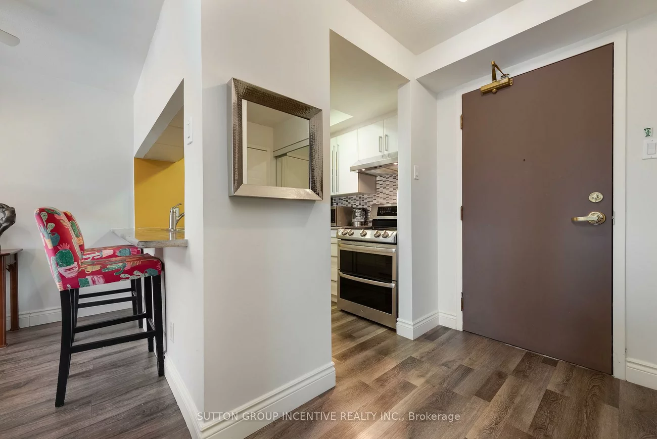 75, Ellen, City Centre, Barrie