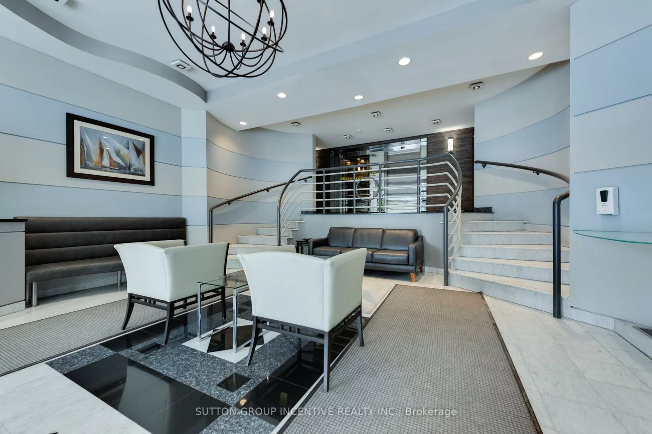 75, Ellen, City Centre, Barrie
