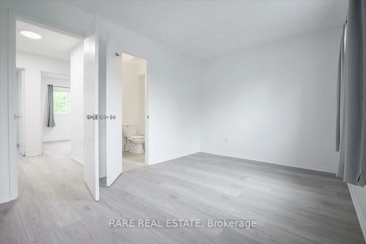 165, Kozlov, West Bayfield, Barrie