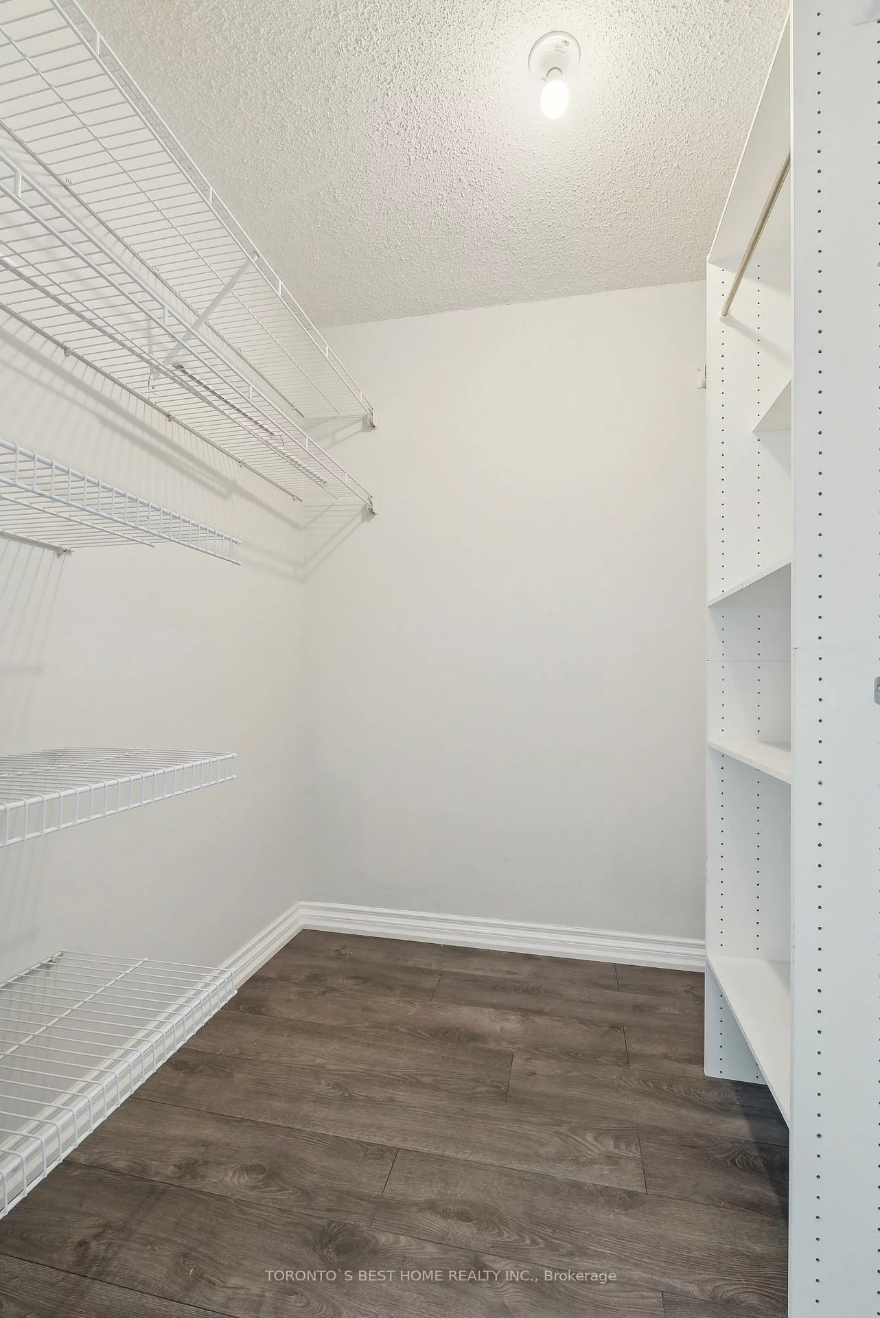 75, Ellen, Lakeshore, Barrie