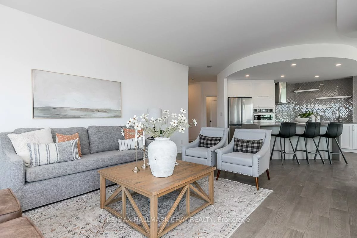 2, Toronto, City Centre, Barrie