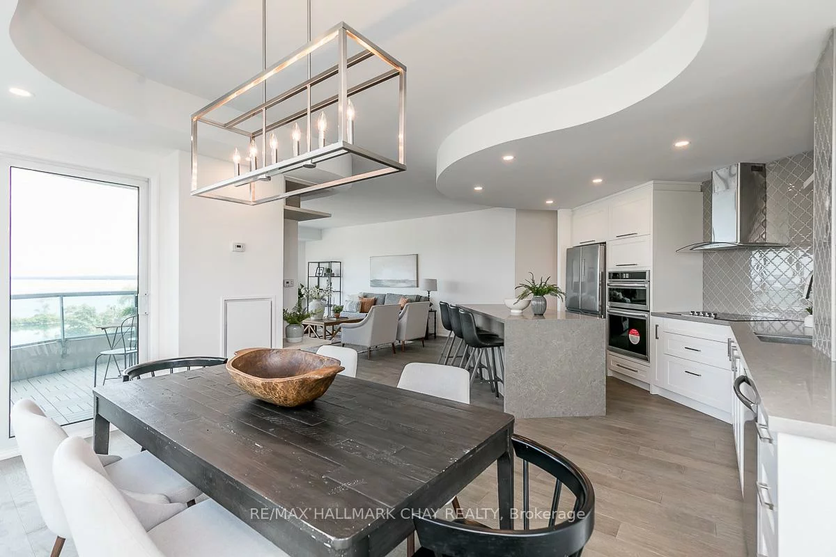2, Toronto, City Centre, Barrie