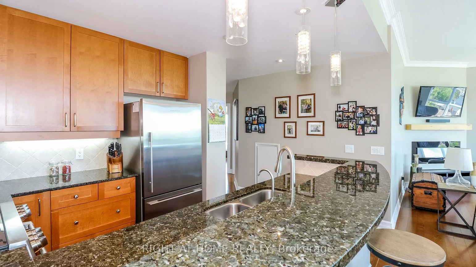 6, Toronto, City Centre, Barrie