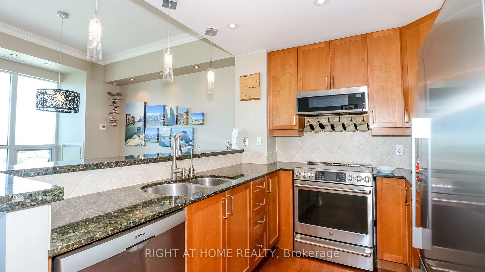 6, Toronto, City Centre, Barrie