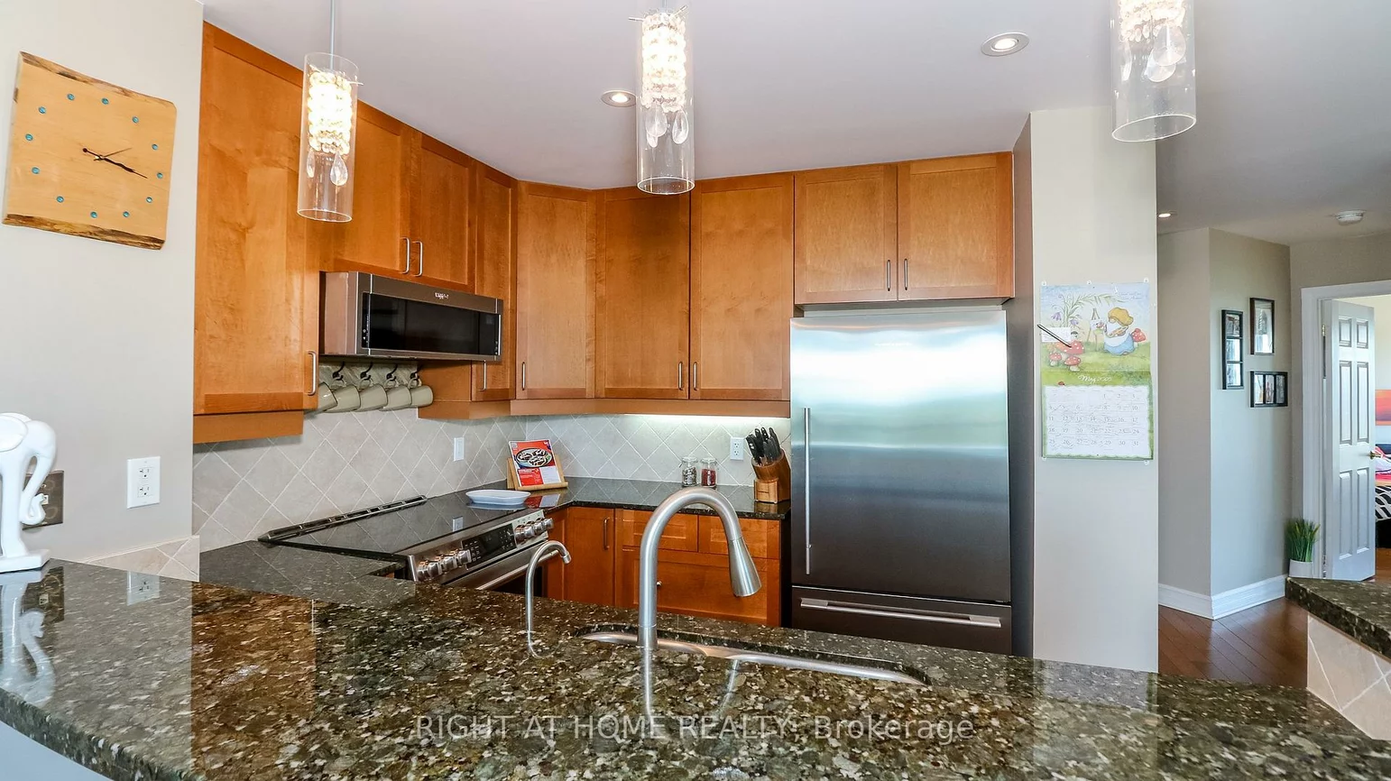 6, Toronto, City Centre, Barrie