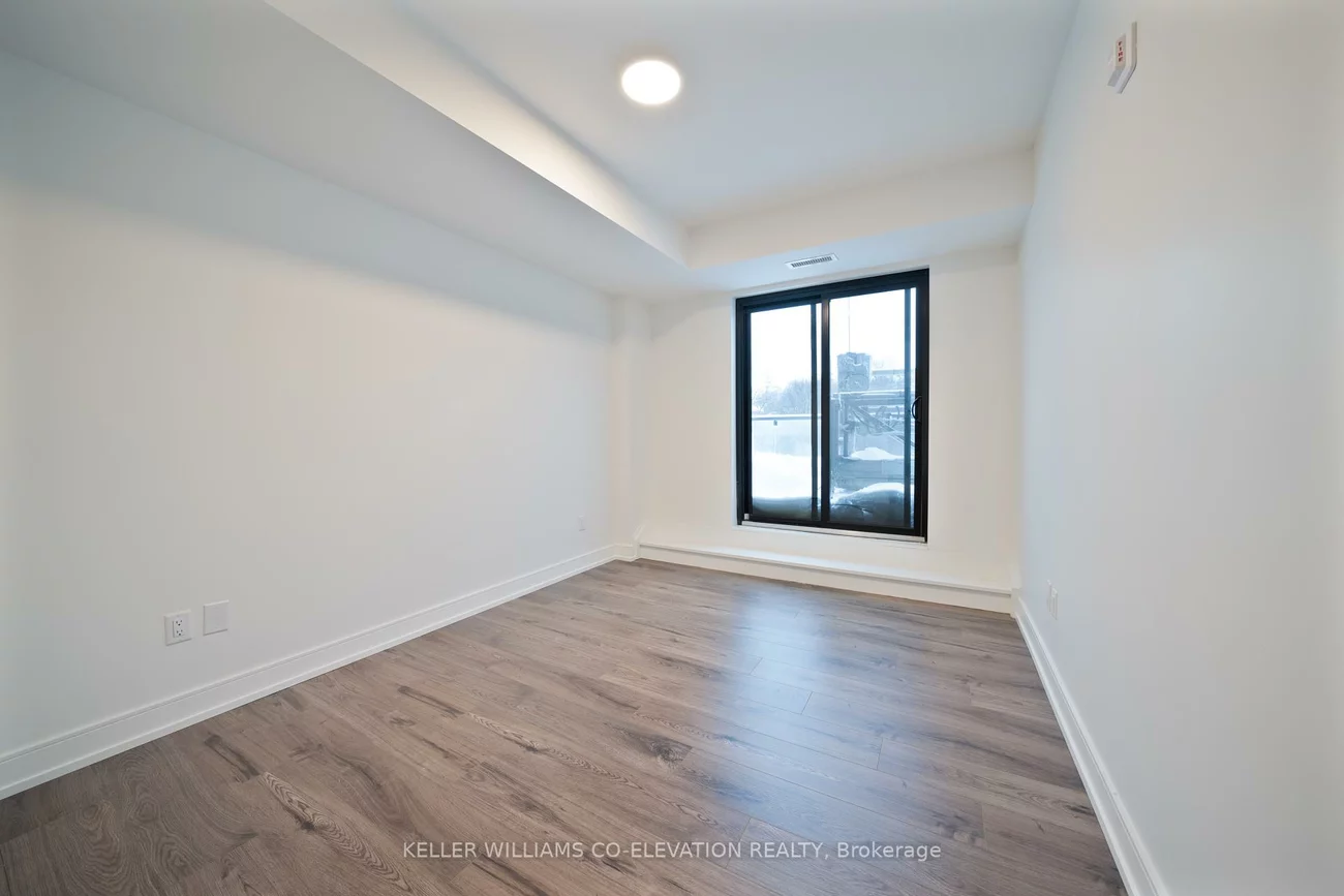 185, Dunlop, Lakeshore, Barrie