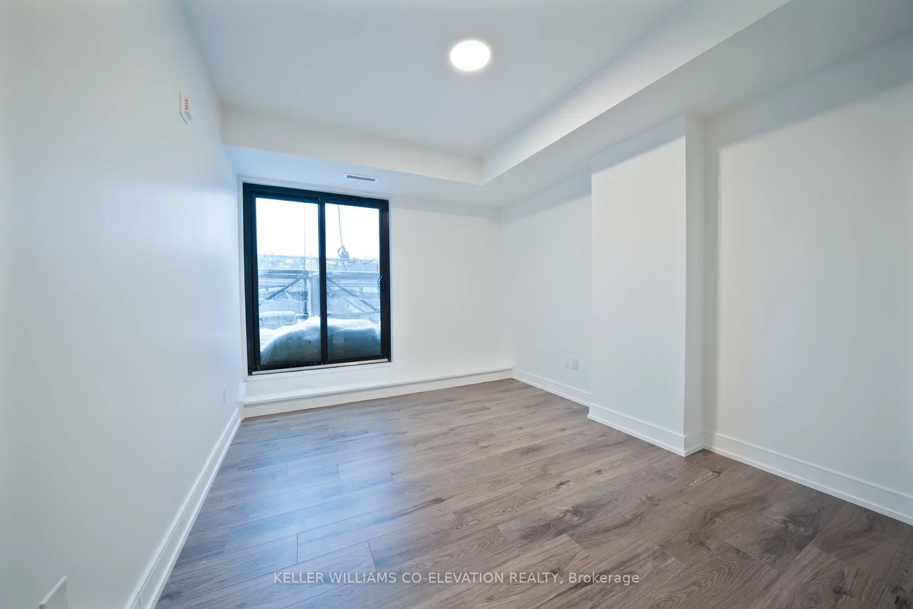 185, Dunlop, Lakeshore, Barrie