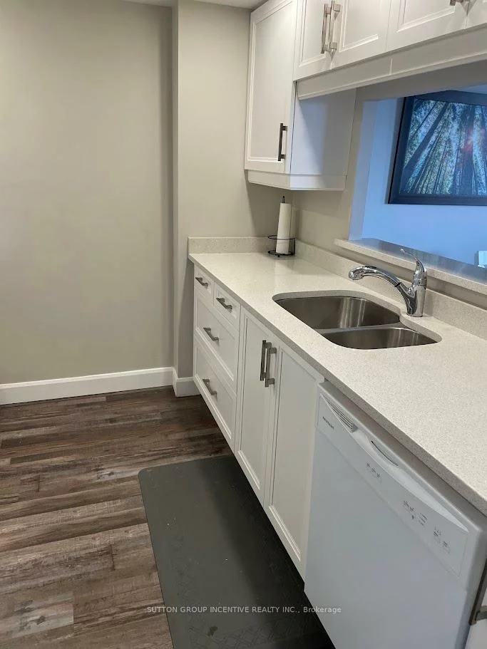 65, Ellen, Allandale Centre, Barrie