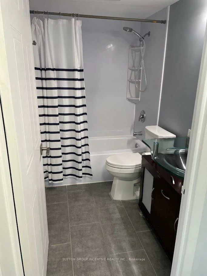 75, Ellen, City Centre, Barrie