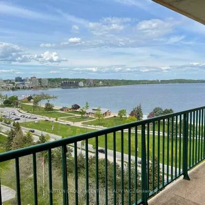 75, Ellen, City Centre, Barrie