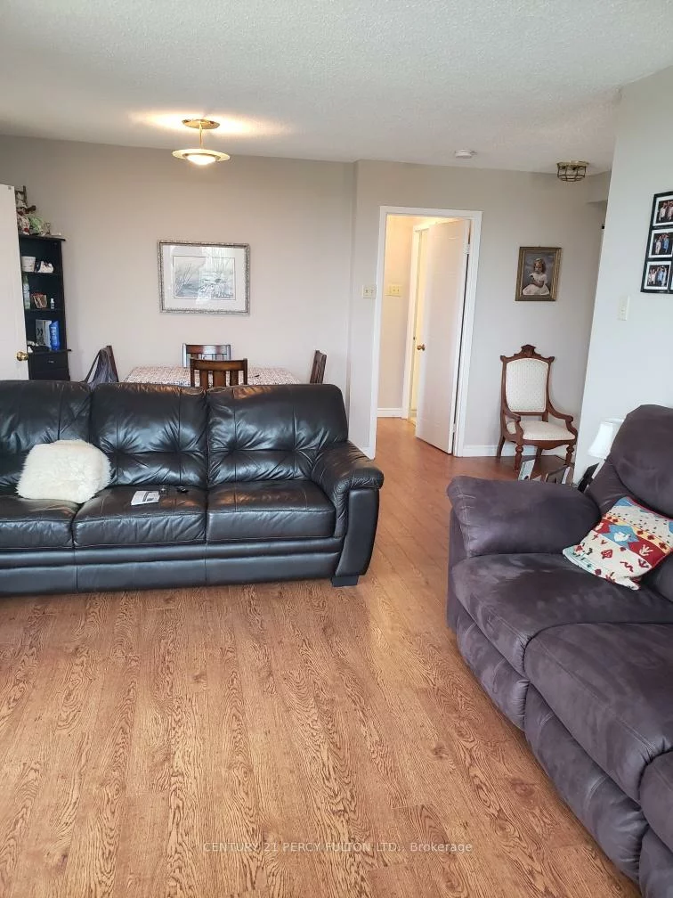 75, Ellen, Lakeshore, Barrie