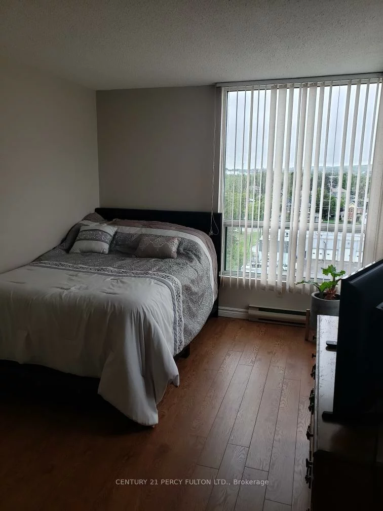 75, Ellen, Lakeshore, Barrie