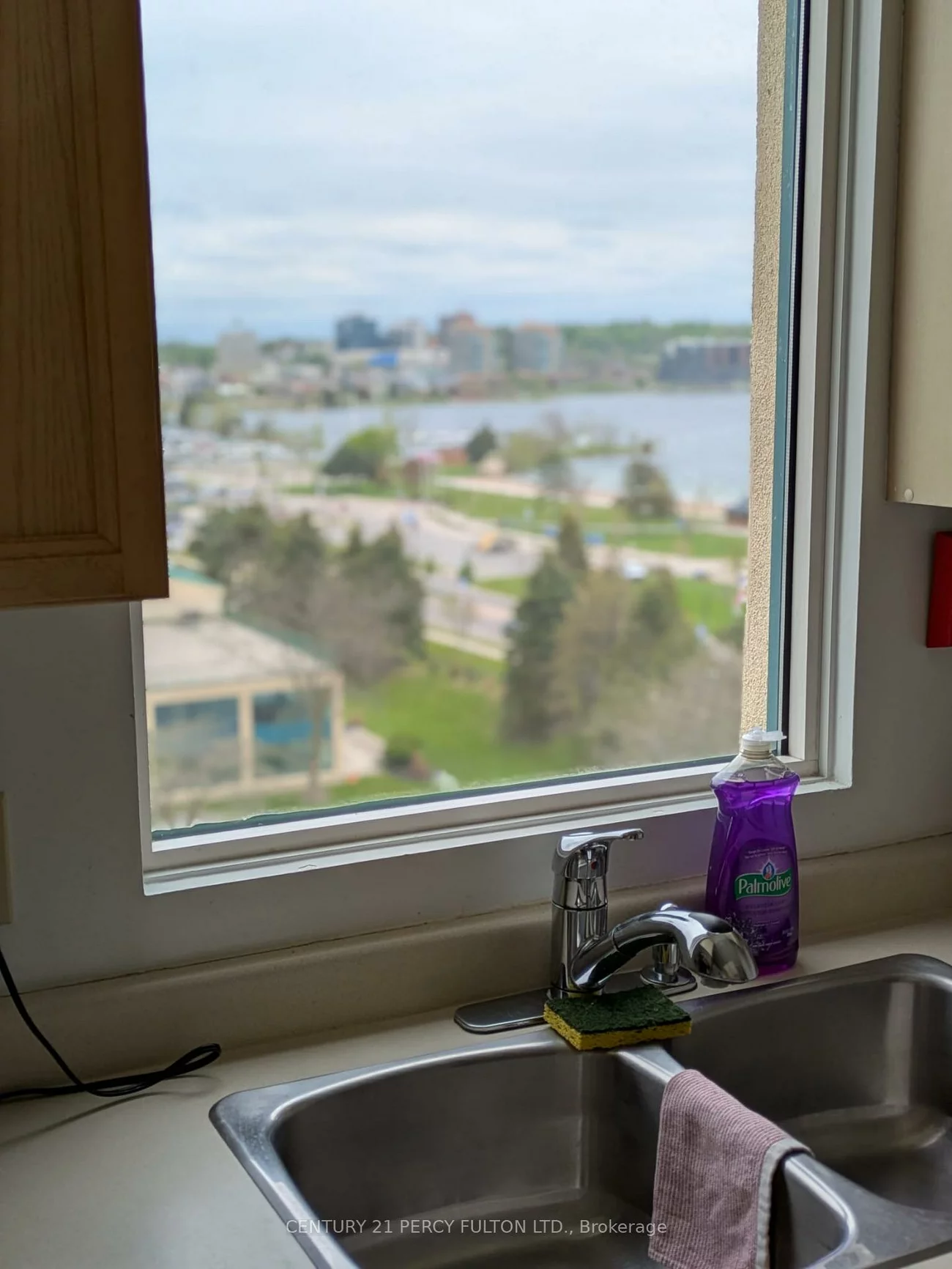 75, Ellen, Lakeshore, Barrie