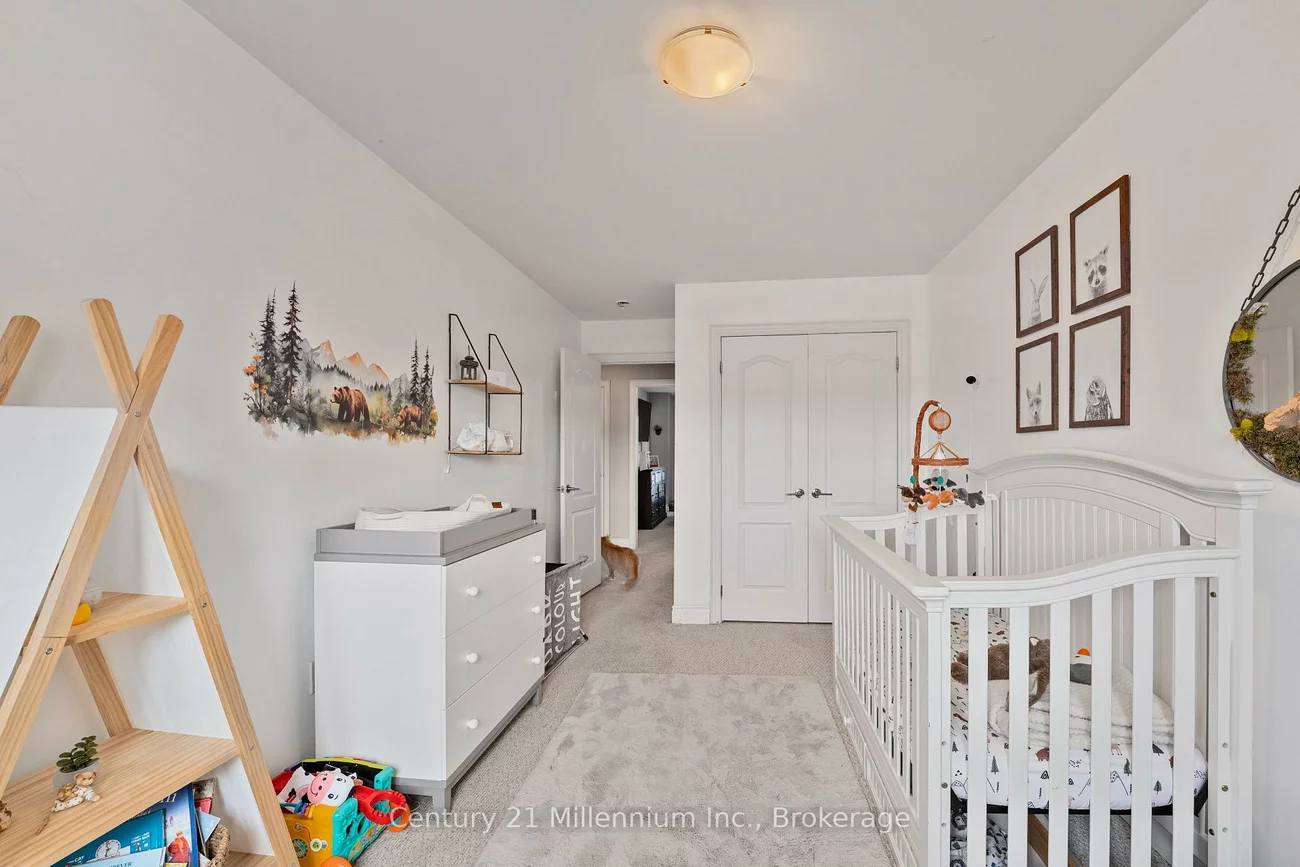 31, Madelaine, Painswick South, Barrie