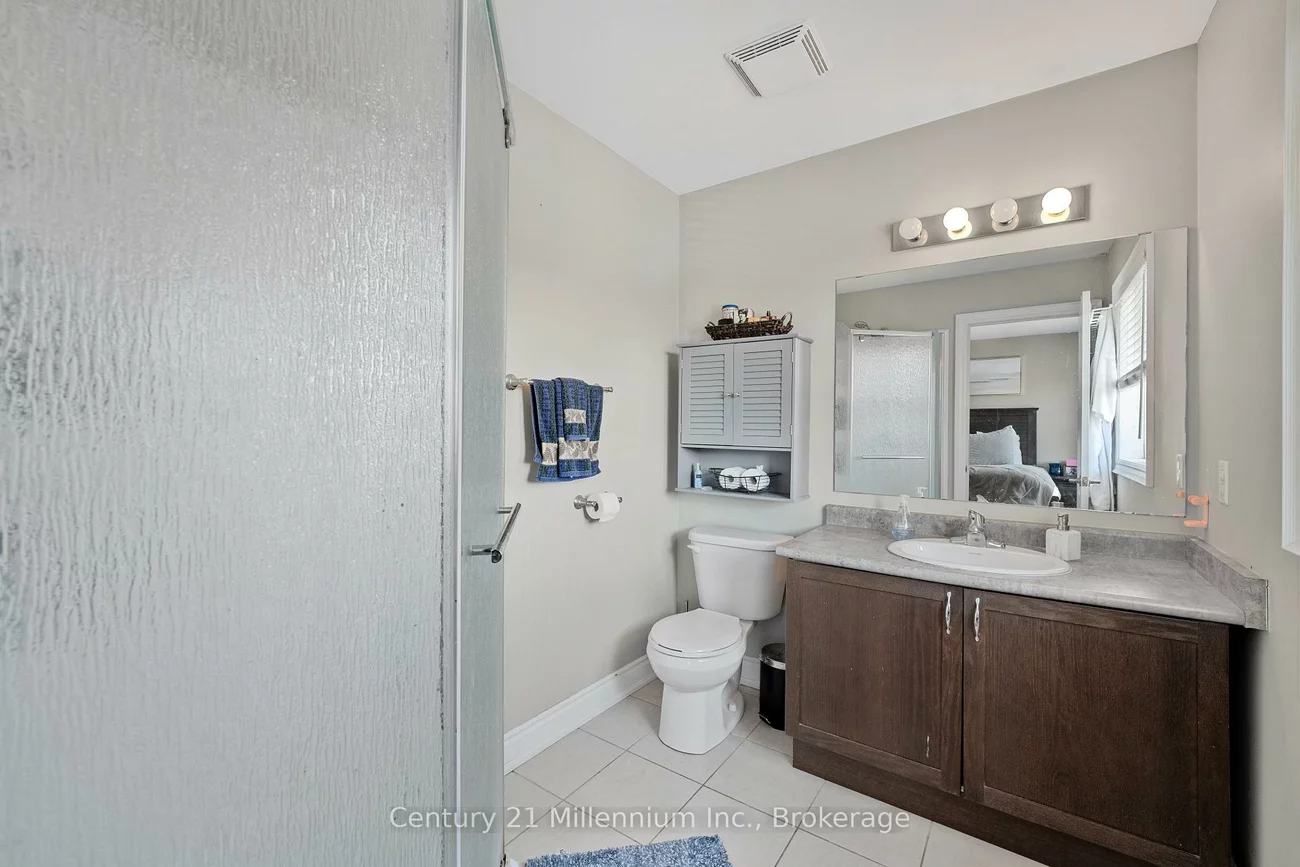 31, Madelaine, Painswick South, Barrie