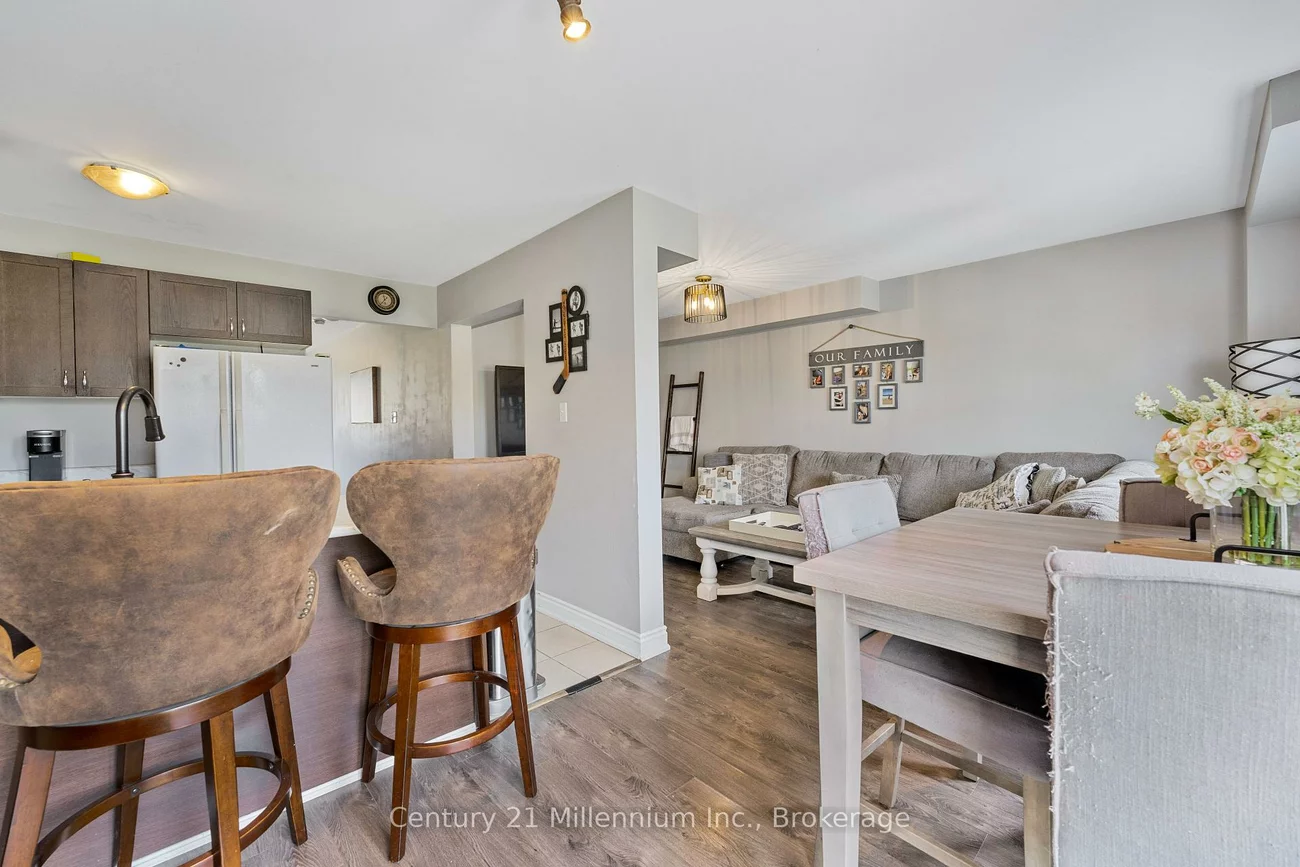 31, Madelaine, Painswick South, Barrie