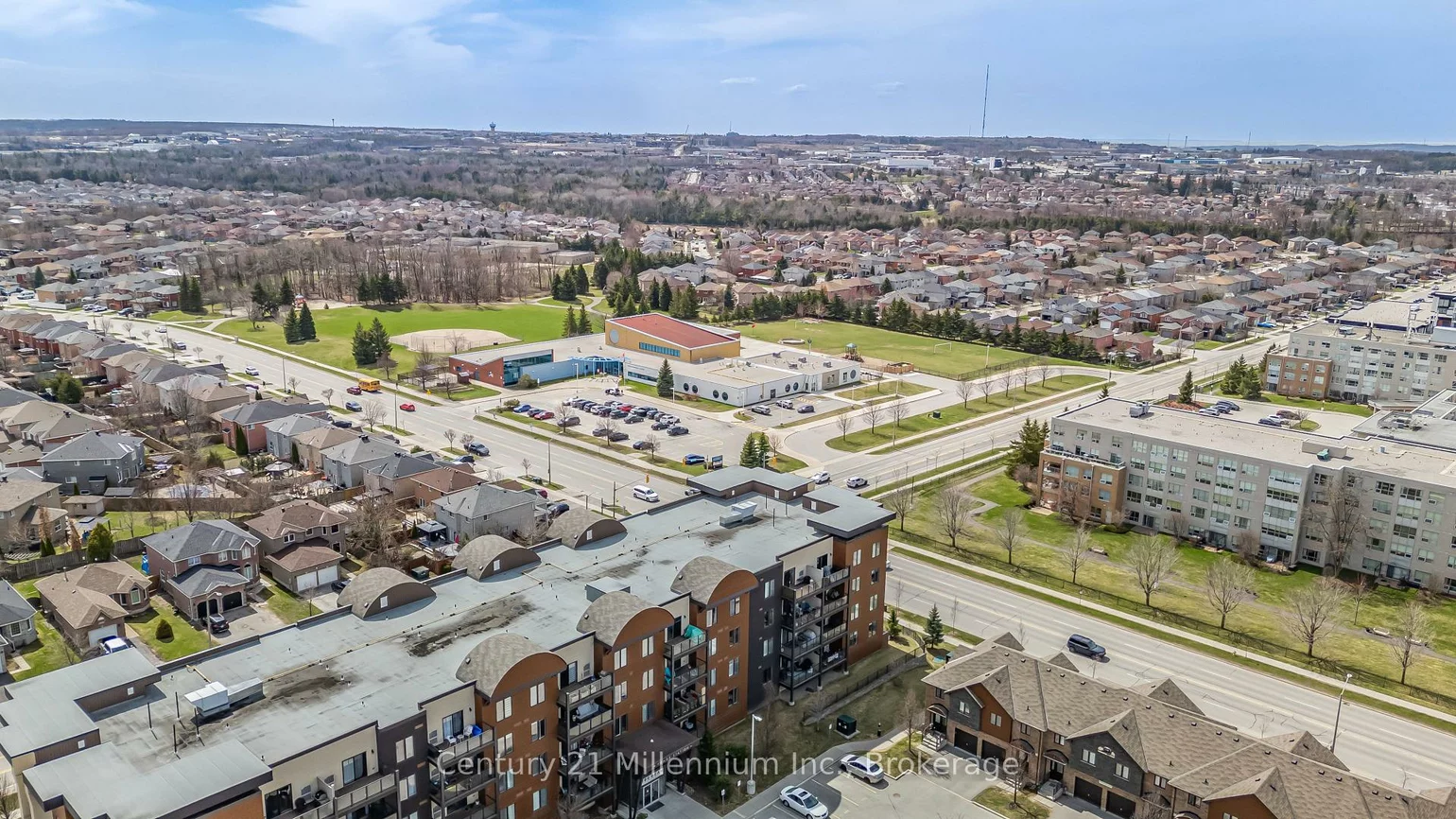 31, Madelaine, Painswick South, Barrie