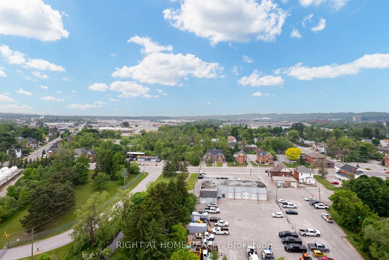 75, Ellen, Lakeshore, Barrie