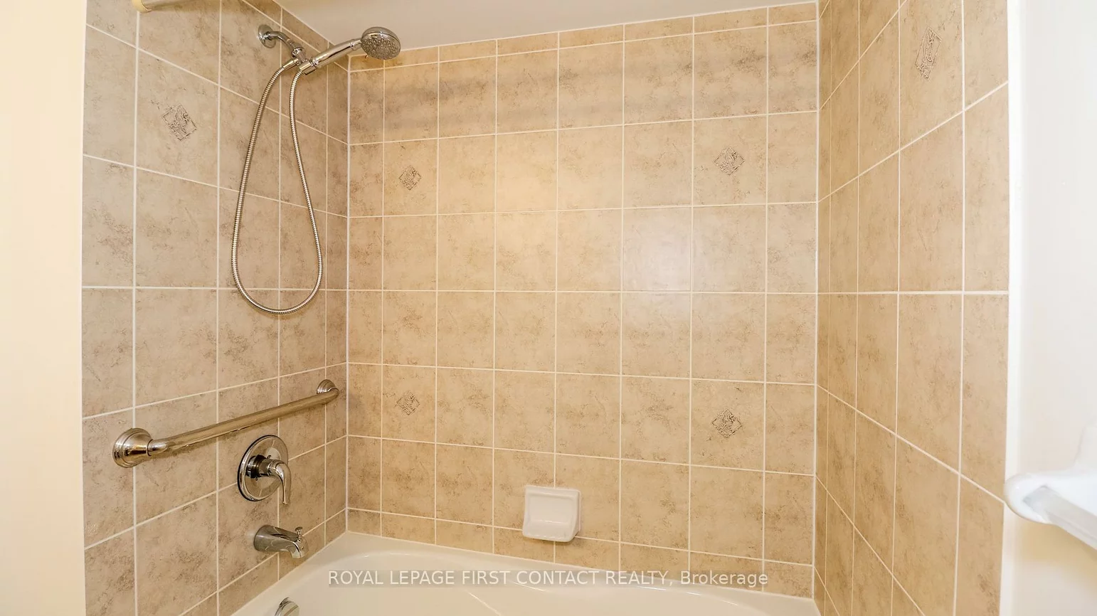 43, Coulter, Sunnidale, Barrie