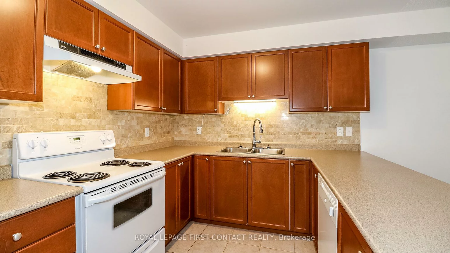 43, Coulter, Sunnidale, Barrie