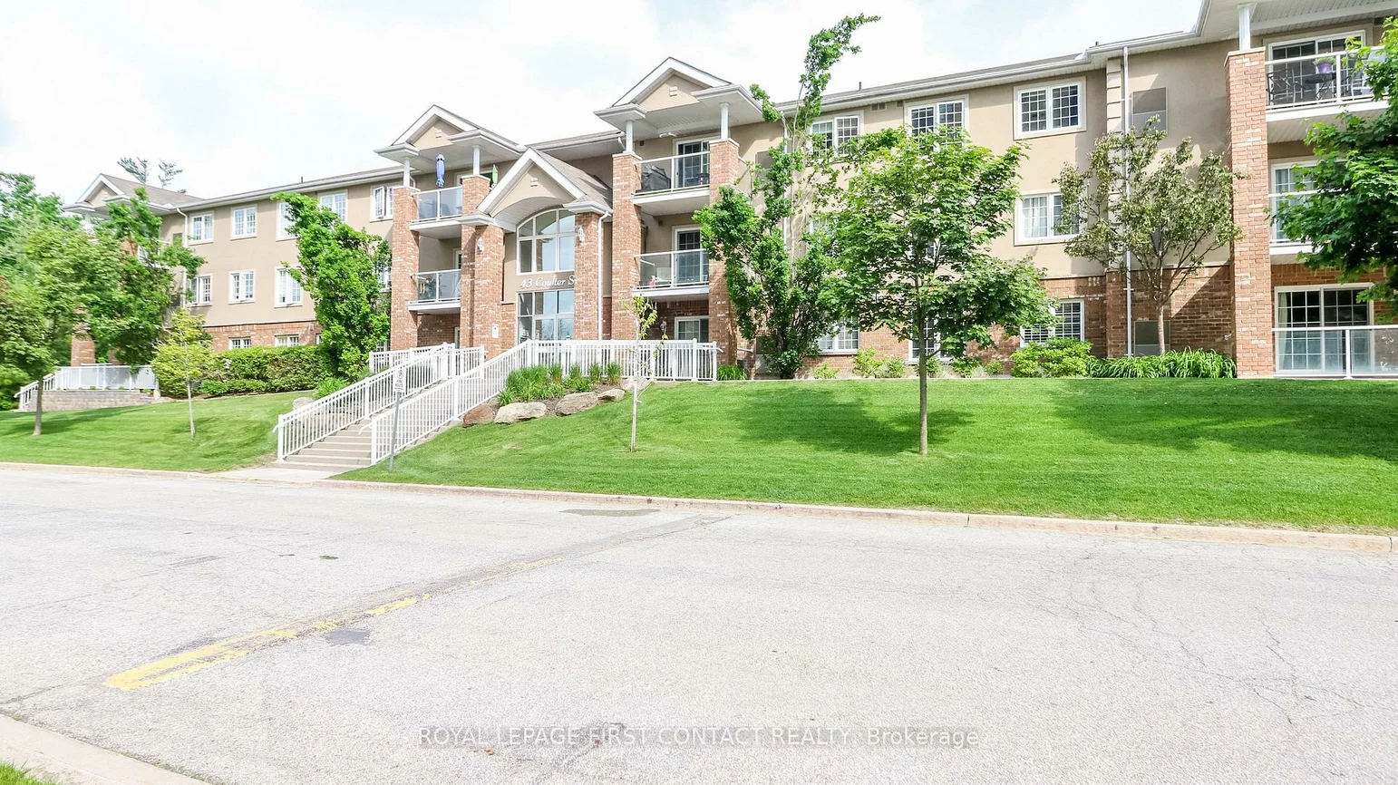 43, Coulter, Sunnidale, Barrie