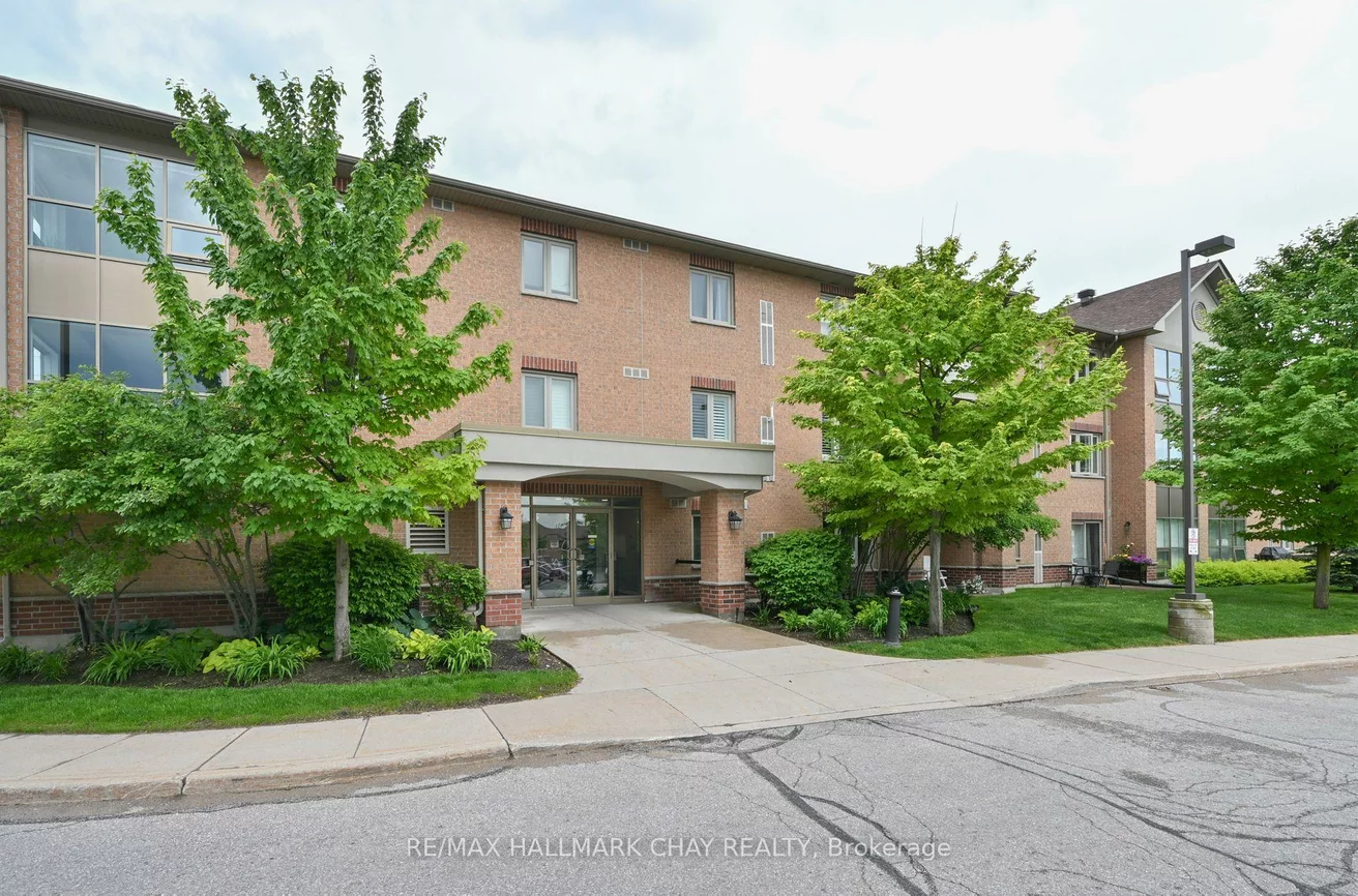 500, Mapleview, Holly, Barrie