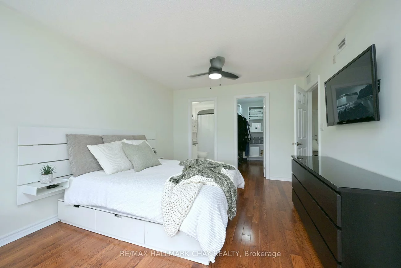 500, Mapleview, Holly, Barrie
