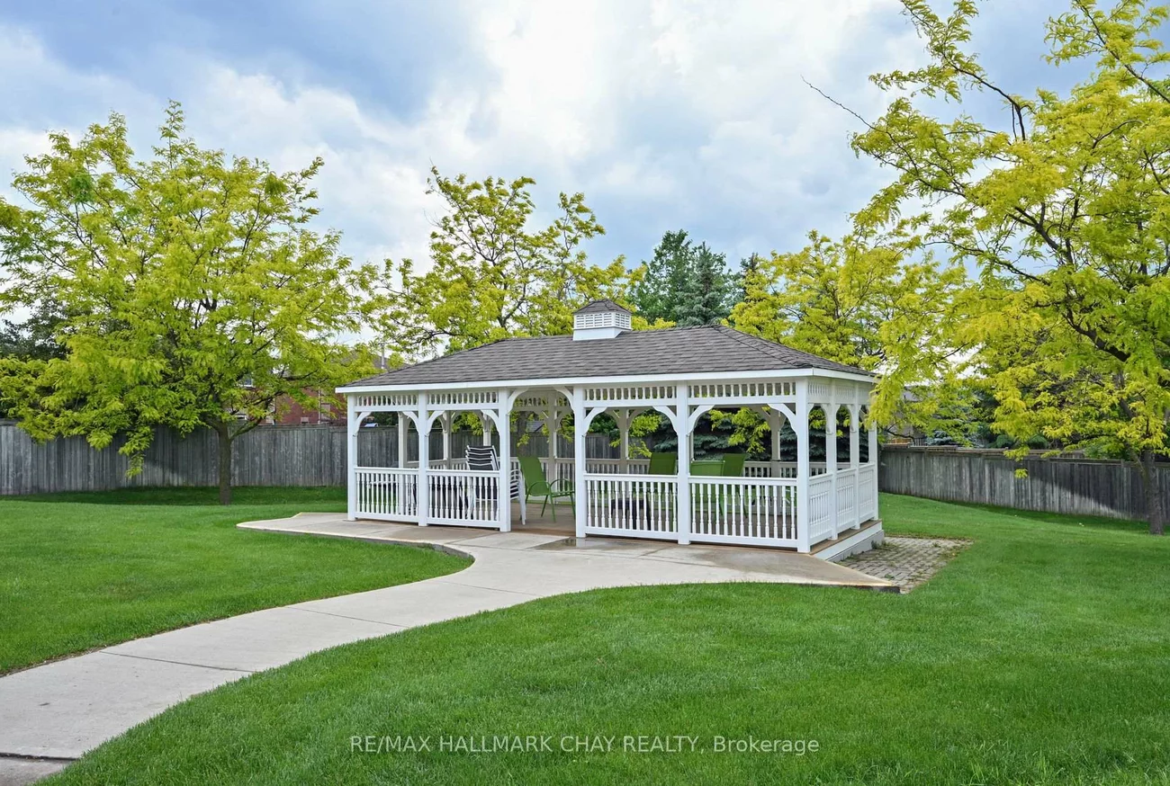 500, Mapleview, Holly, Barrie