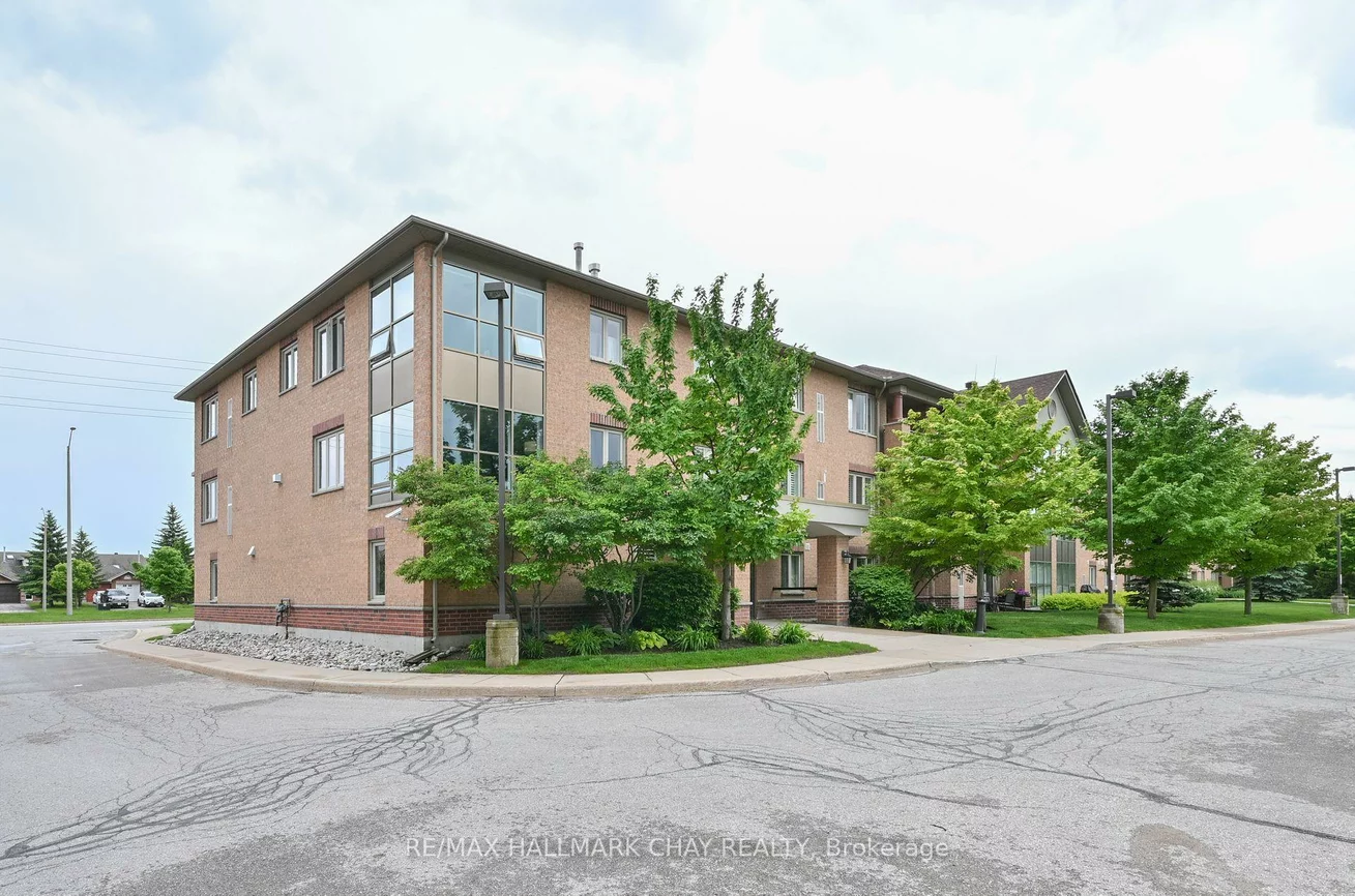 500, Mapleview, Holly, Barrie
