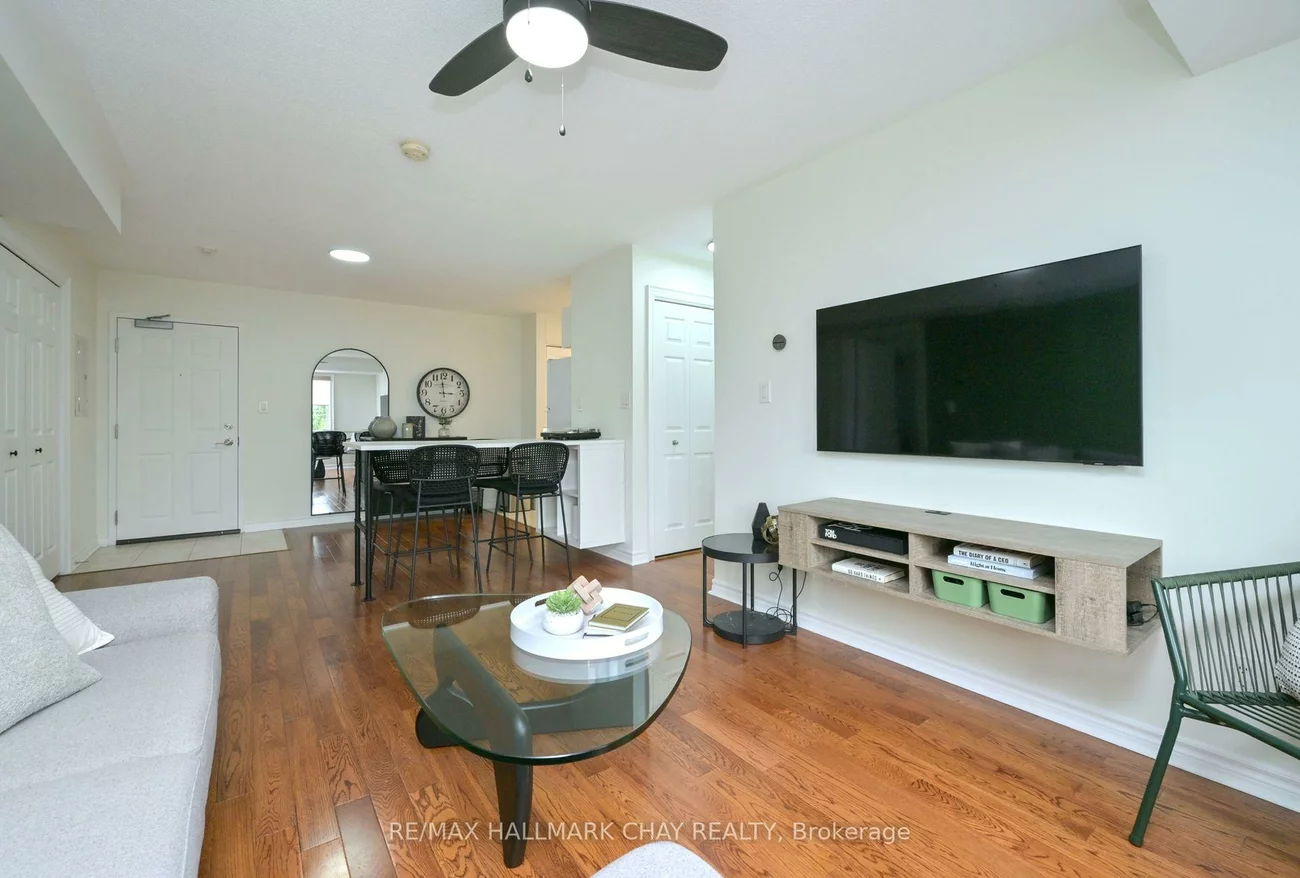 500, Mapleview, Holly, Barrie