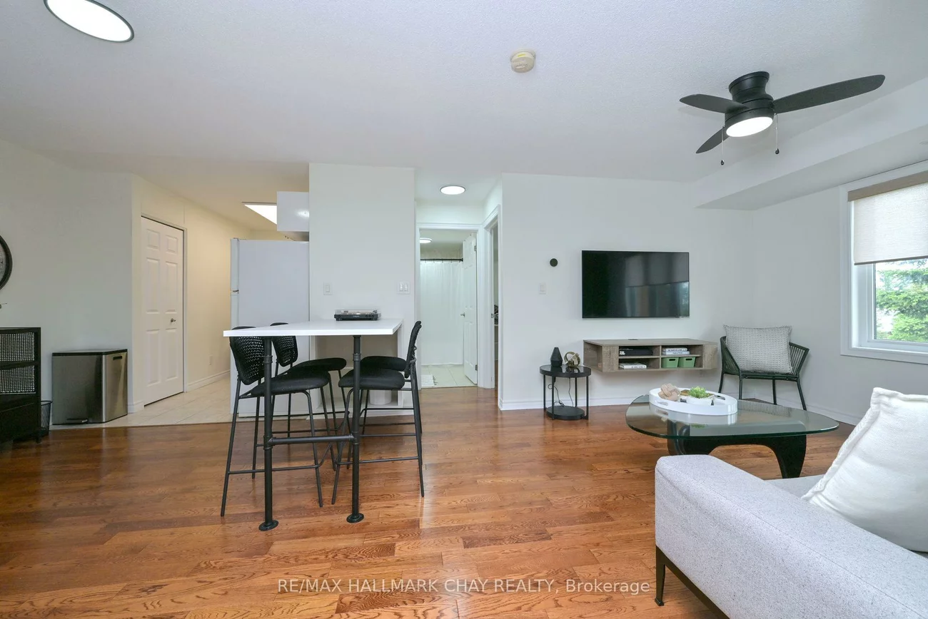 500, Mapleview, Holly, Barrie