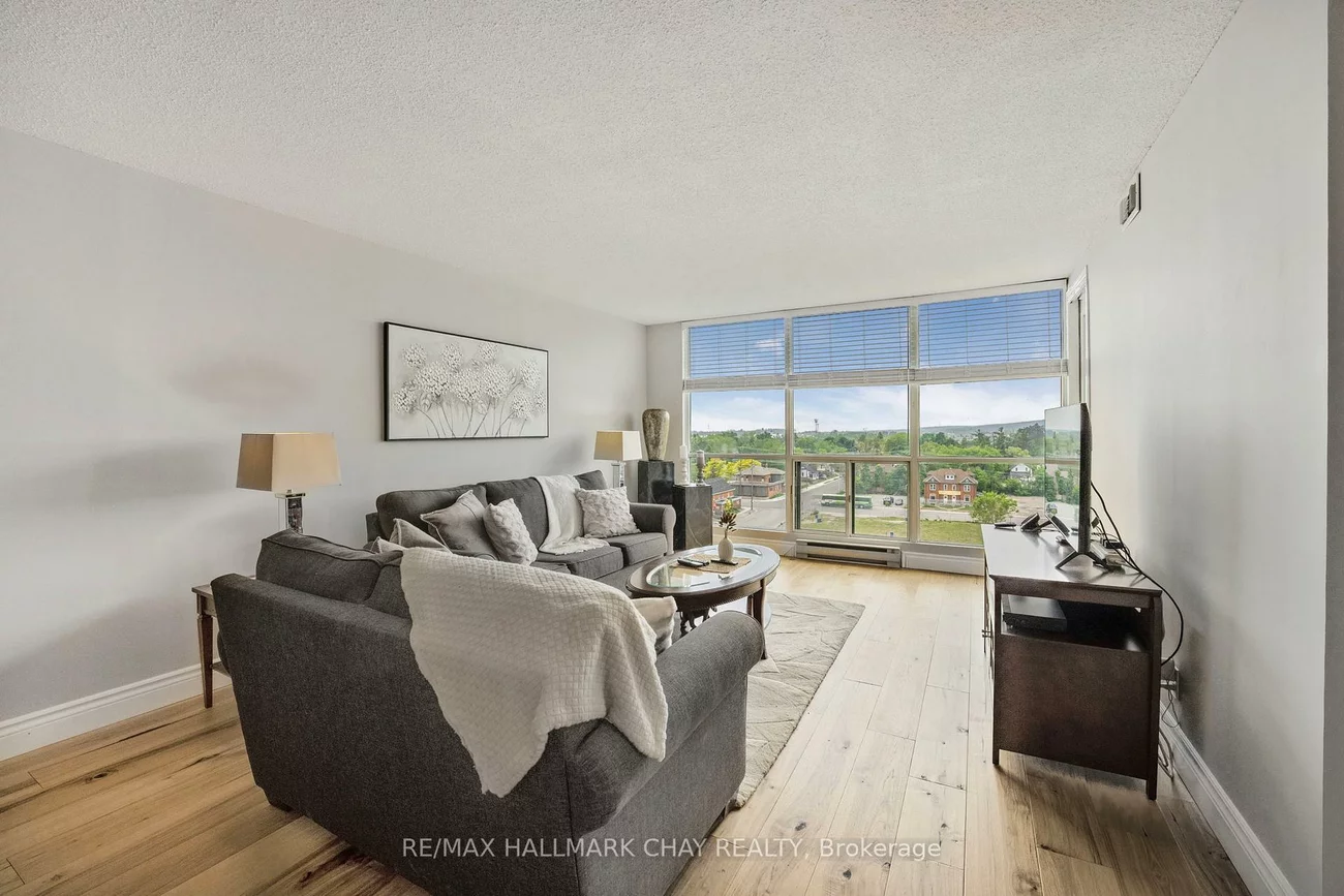 65, Ellen, Lakeshore, Barrie