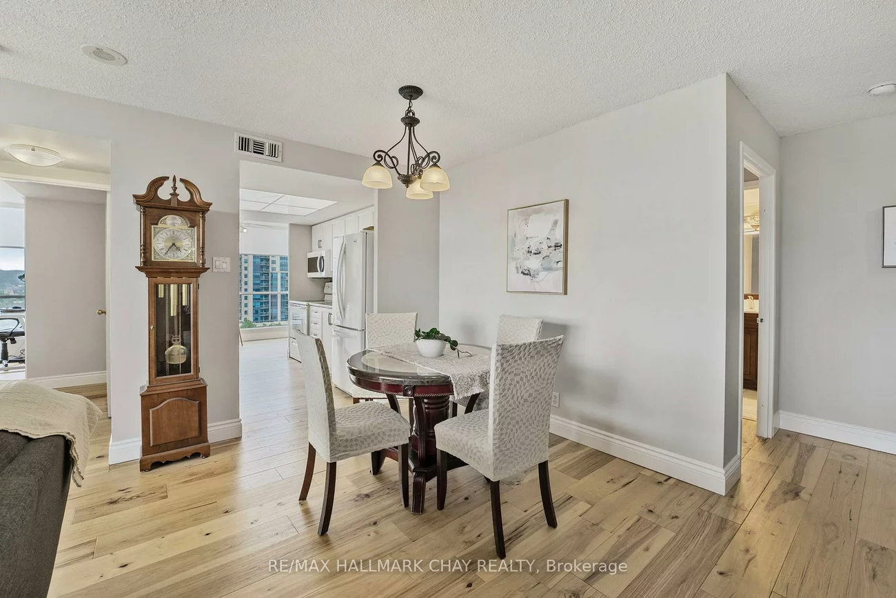 65, Ellen, Lakeshore, Barrie