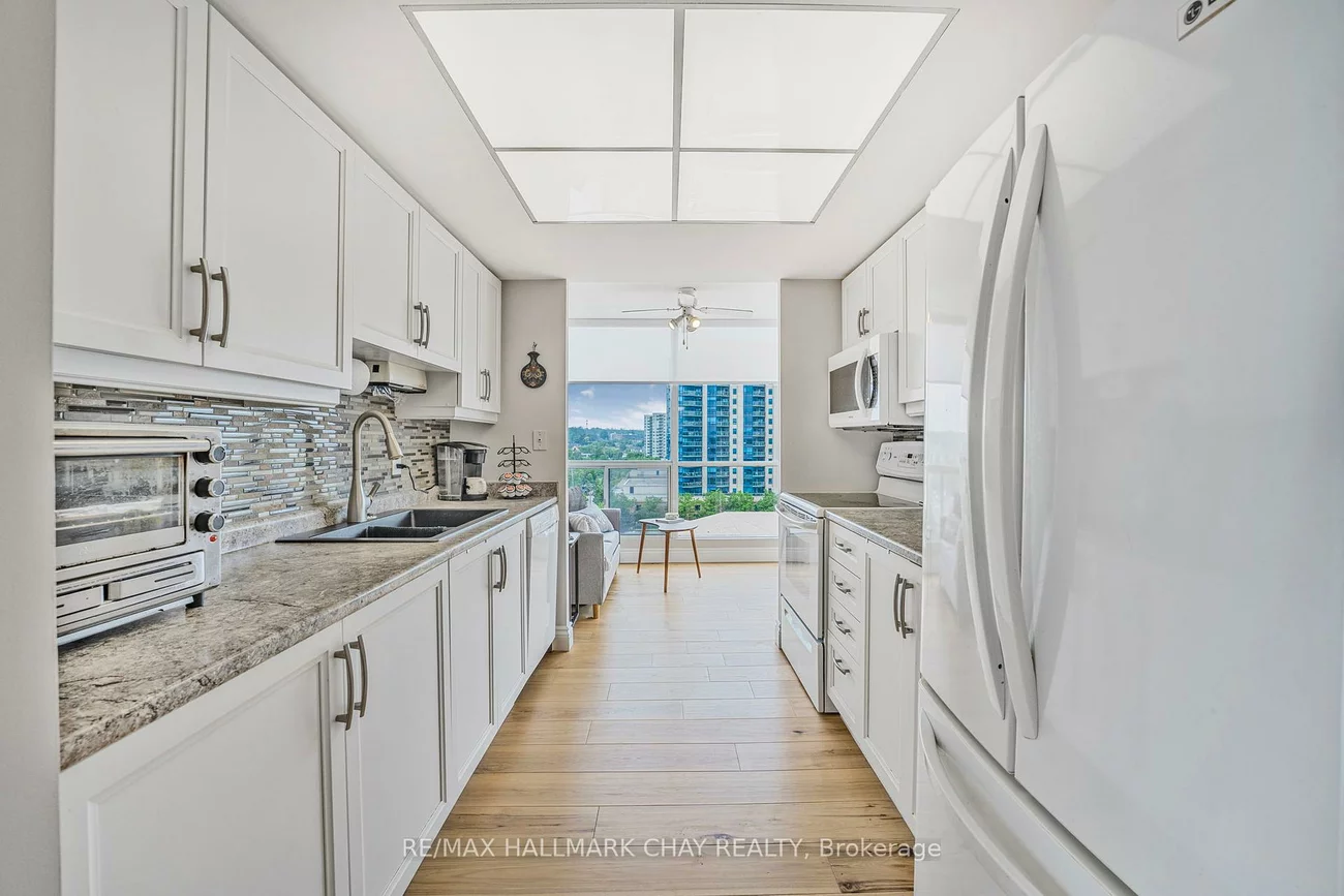 65, Ellen, Lakeshore, Barrie