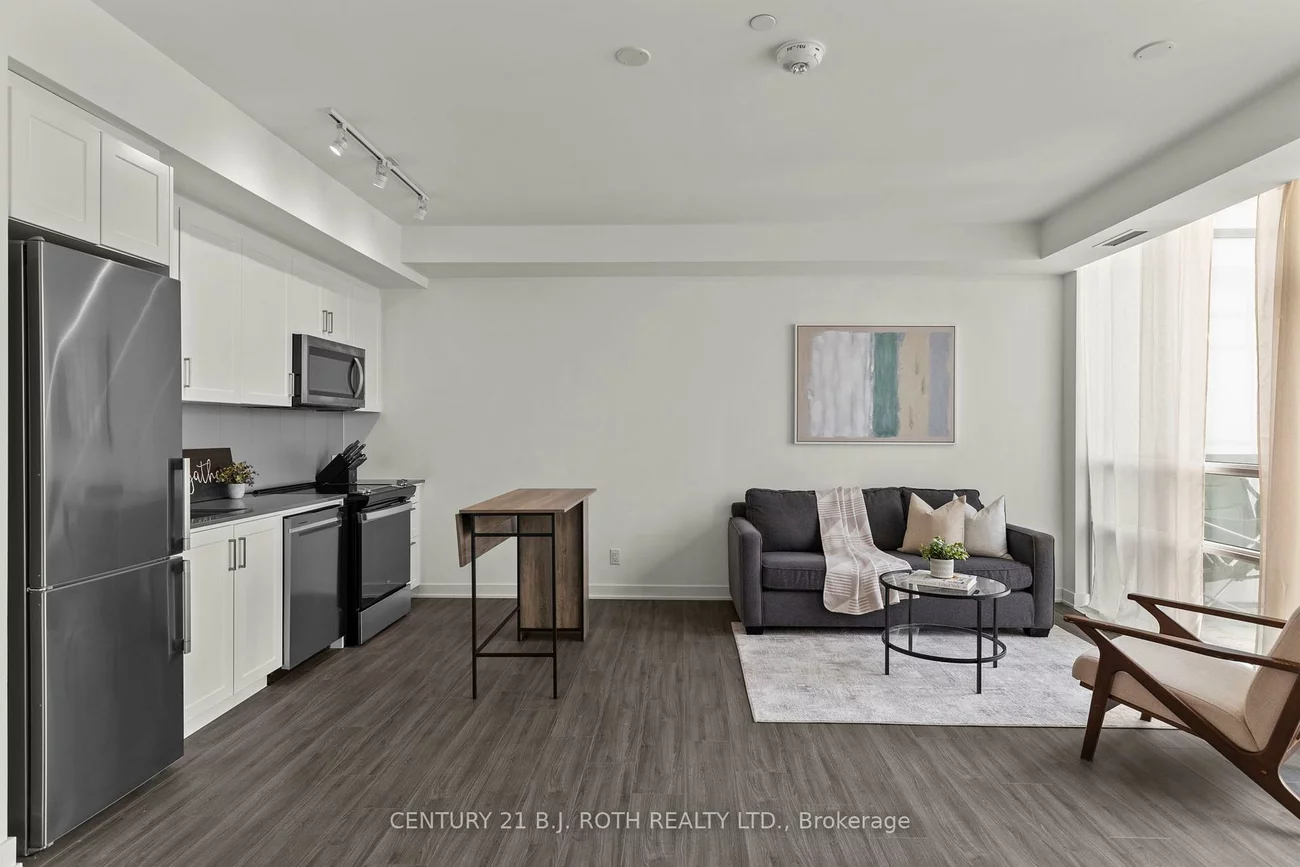 PH 681, YONGE, Painswick South, Barrie