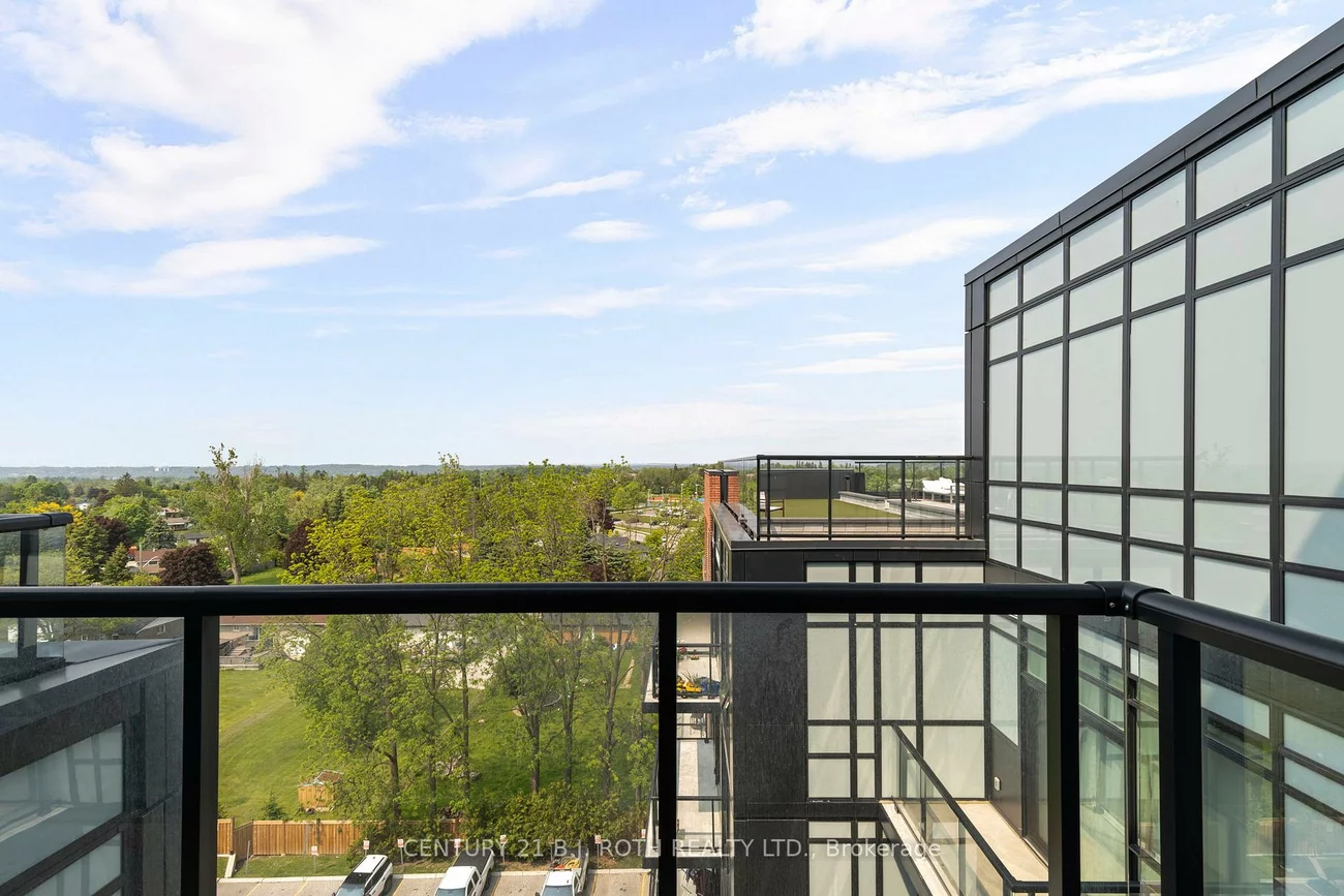 PH 681, YONGE, Painswick South, Barrie
