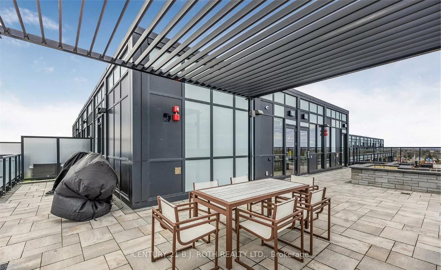 PH 681, YONGE, Painswick South, Barrie