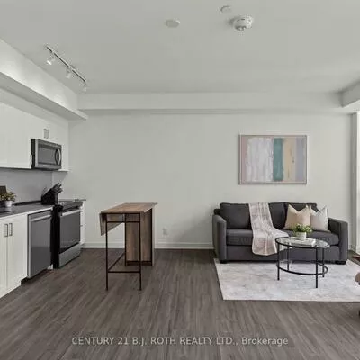 PH 681, YONGE, Painswick South, Barrie