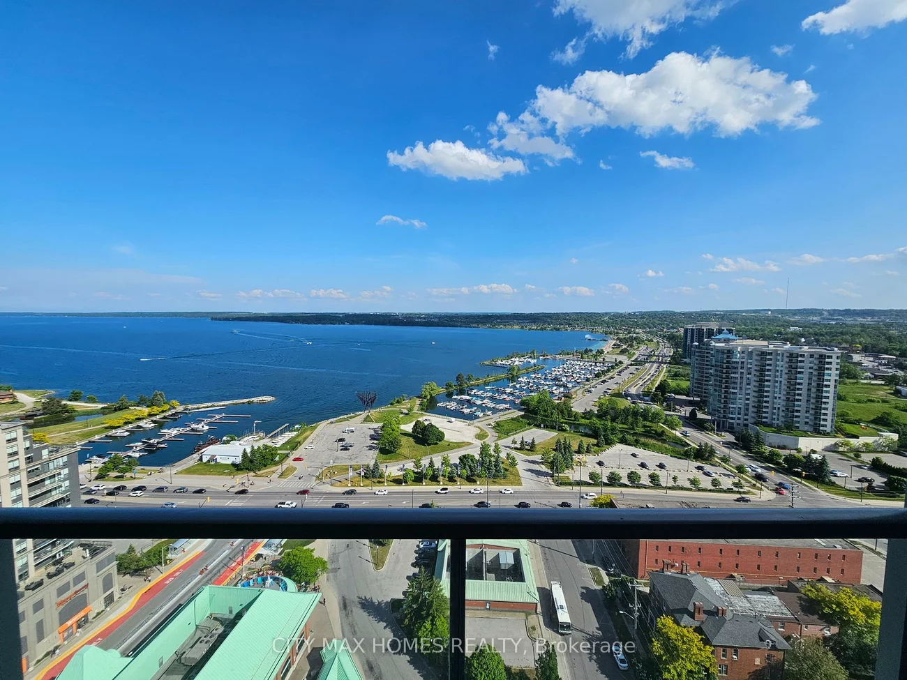 39, Mary, City Centre, Barrie