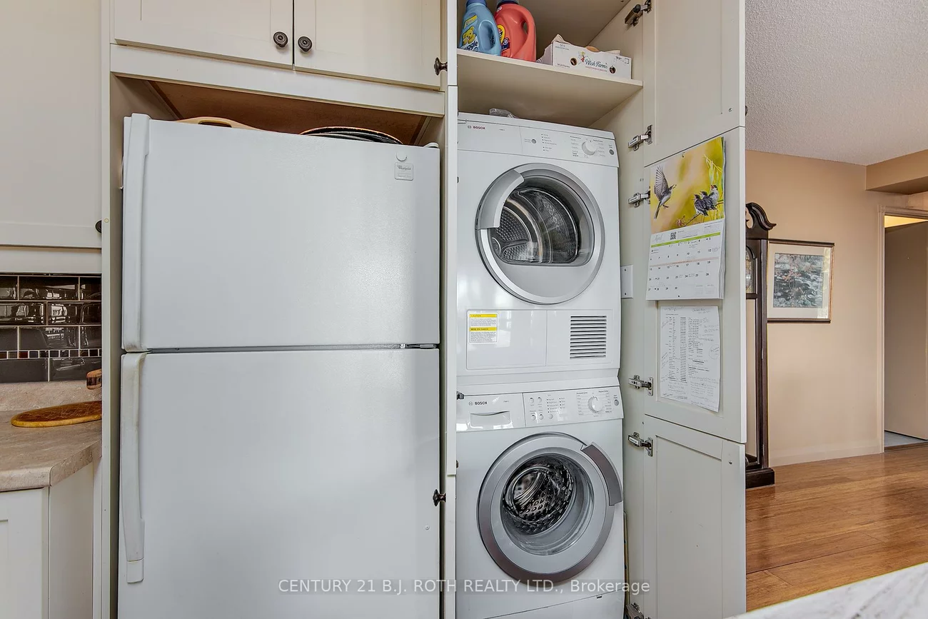 181, Collier, North Shore, Barrie