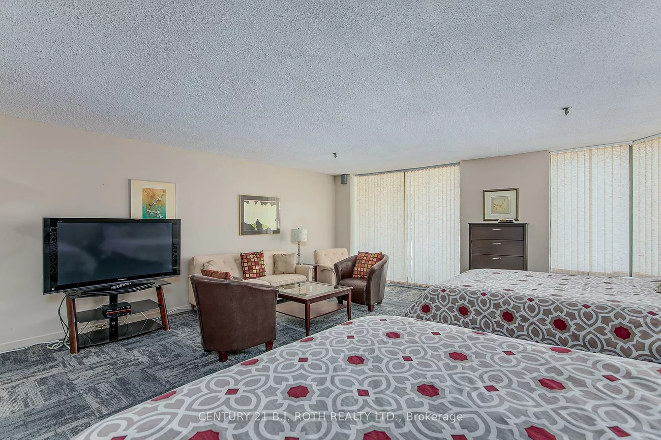 181, Collier, North Shore, Barrie