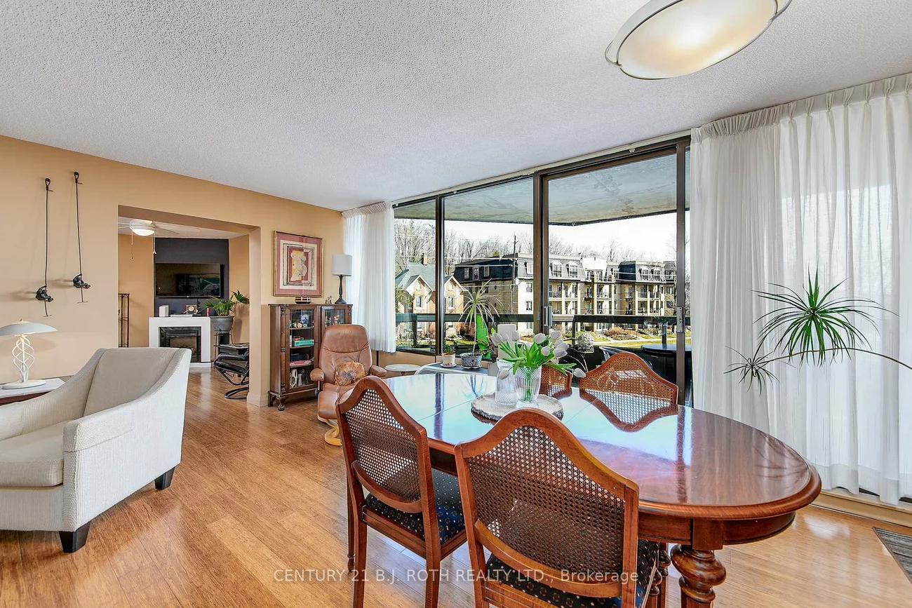 181, Collier, North Shore, Barrie